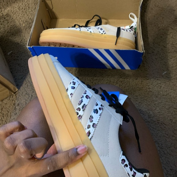 COPY - Adidas - Picture 1 of 13